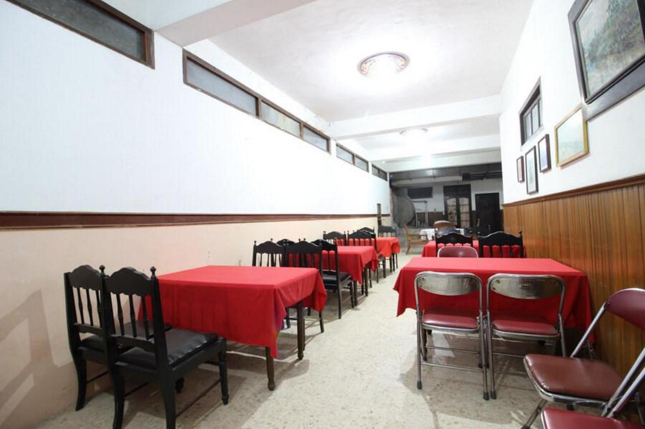 Reddoorz @ Mantrijeron 2 Otel Yogyakarta Dış mekan fotoğraf