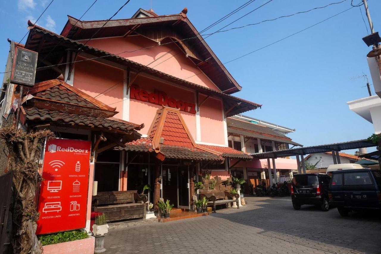 Reddoorz @ Mantrijeron 2 Otel Yogyakarta Dış mekan fotoğraf