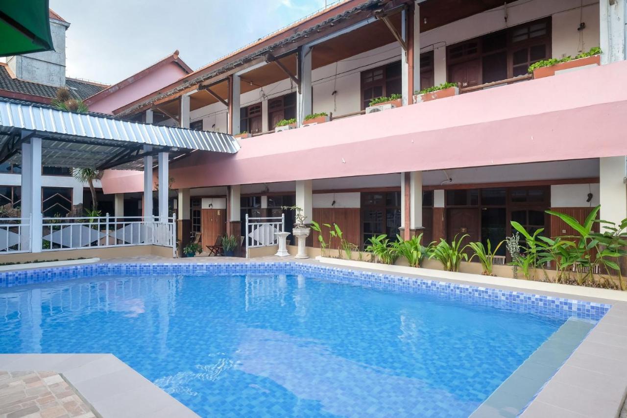 Reddoorz @ Mantrijeron 2 Otel Yogyakarta Dış mekan fotoğraf
